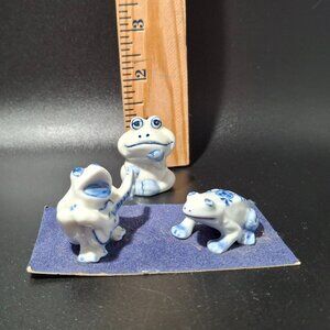 Vintage Delft Type Miniature Frog Trio Approximarely 1 1/4 inch Tall